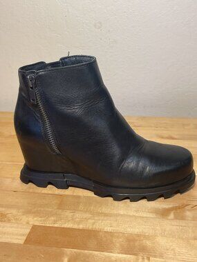Sorel Joan Of Arctic Wedge III Zip Boot Black 1951161-010